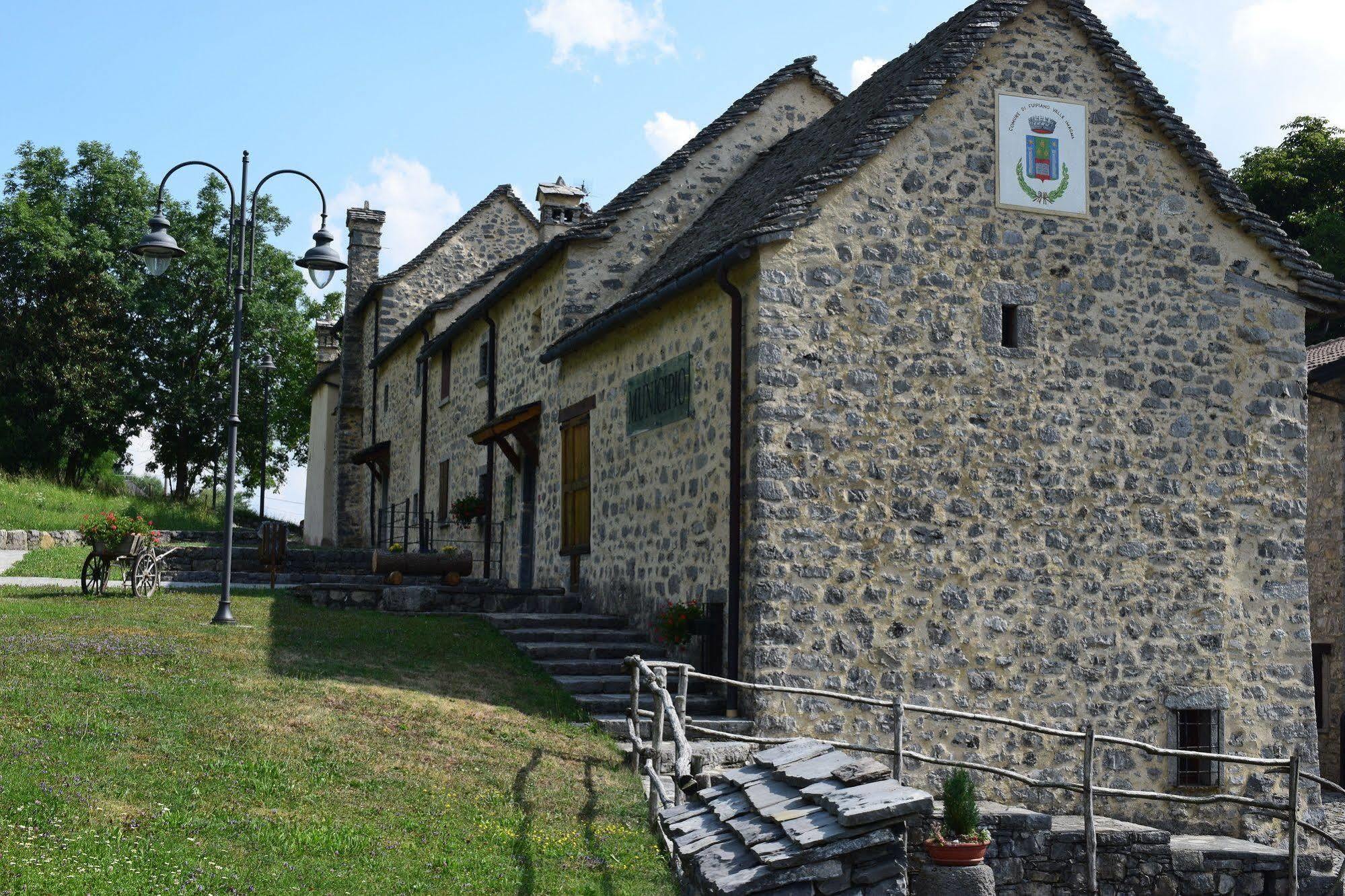 Albergo Canella Fuipiano Valle Imagna Exterior photo