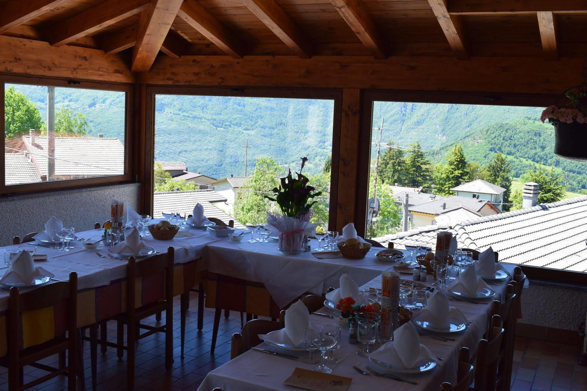 Albergo Canella Fuipiano Valle Imagna Exterior photo